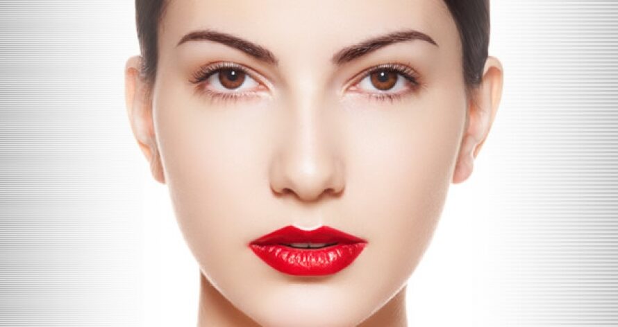 Facelift χωρίς νυστέρι. Πώς σβήνουν οι ρυτίδες με νήματα