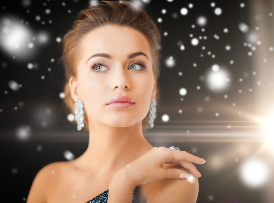 Pre-Christmas glow: Υποδεχτείτε τα φετινά Χριστούγεννα πιο λαμπερή και όμορφη από ποτέ!