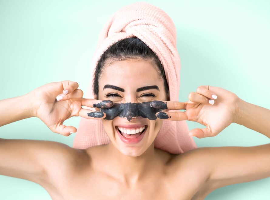 Οι πολυβραβευμένες μάσκες που αξίζει να έχετε μαζί σας στις διακοπές...και όχι μόνο!