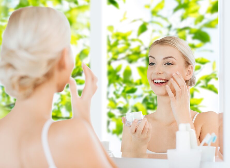 Homecare ρουτίνα περιποίησης της επιδερμίδας την άνοιξη