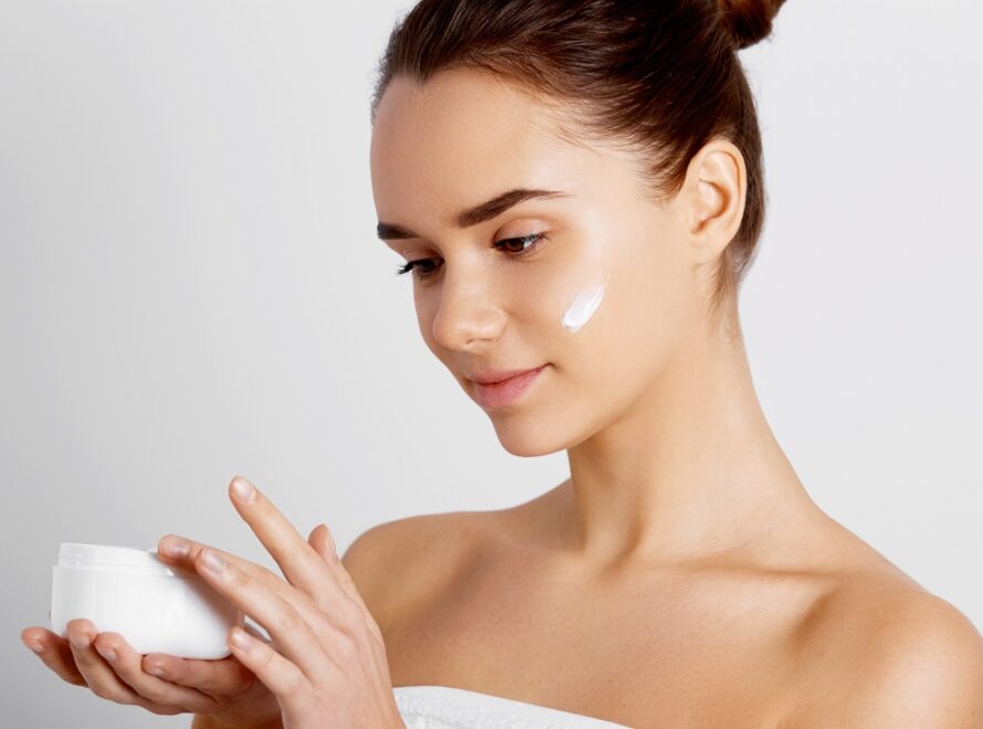 Ιατρικής βαθμίδας δερμοκαλλυντικά για πραγματικά αποτελεσματικό skincare, την post Covid εποχή