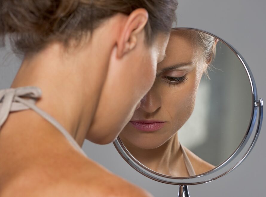 Βοήθησε το δέρμα σου να νικήσει το στρες (σου έχουμε λύσεις)