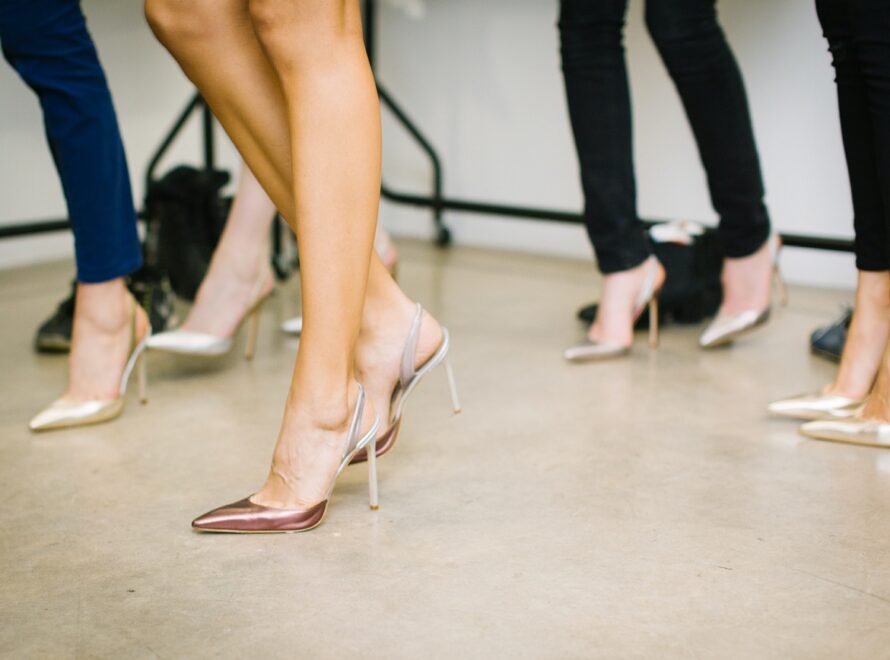 Πως δινουμε παλι σχημα στις γαμπες