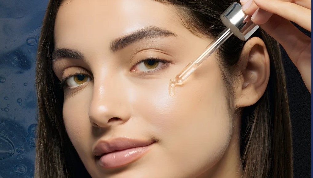 National Hyaluronic Acid Day: Γιόρτασε το πιο ενυδατωμένο και λαμπερό σου δέρμα!