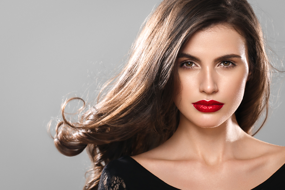 Skin Longevity: Η επιστήμη της «μακροζωίας» του δέρματος είναι η νέα πολυτέλεια