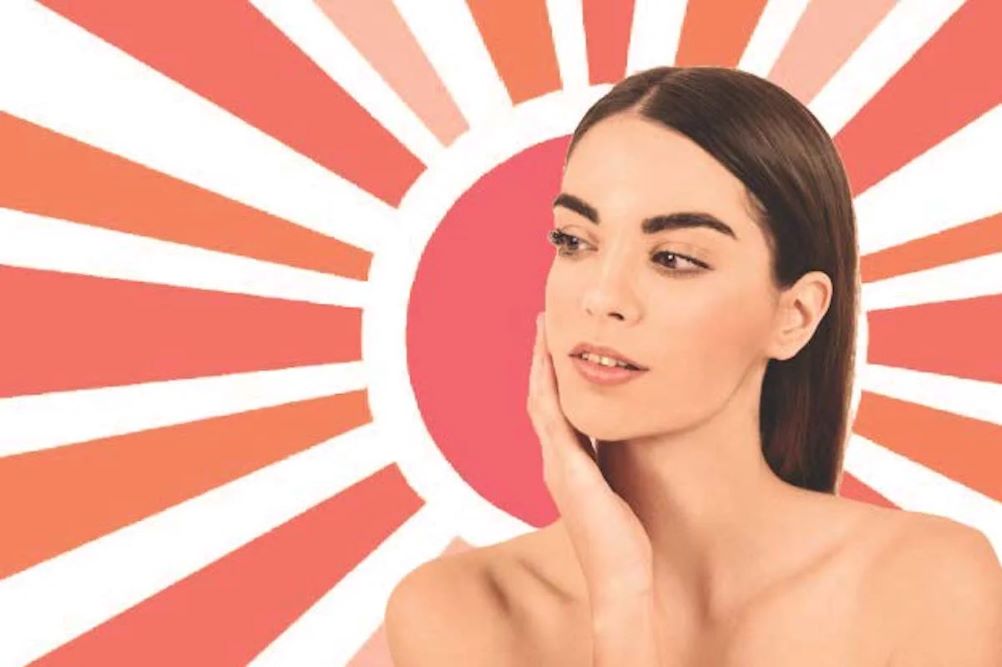 Time Reset, Glow On: Γιατί η αλλαγή της ώρας είναι το απόλυτο "wake-up call" για την επιδερμίδα σου